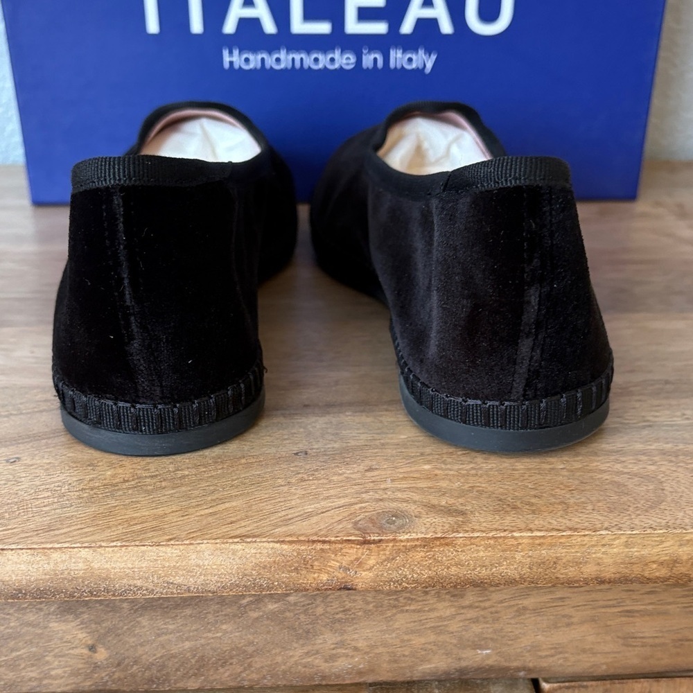 Italeau Women's Black Velvet Loafers - Picture 10 of 12